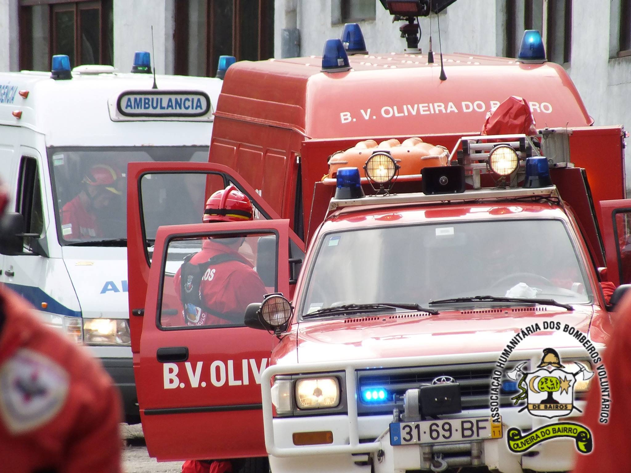 Viaturas especializadas de intervenção e socorro e combate a incêndios da AHBVOB
