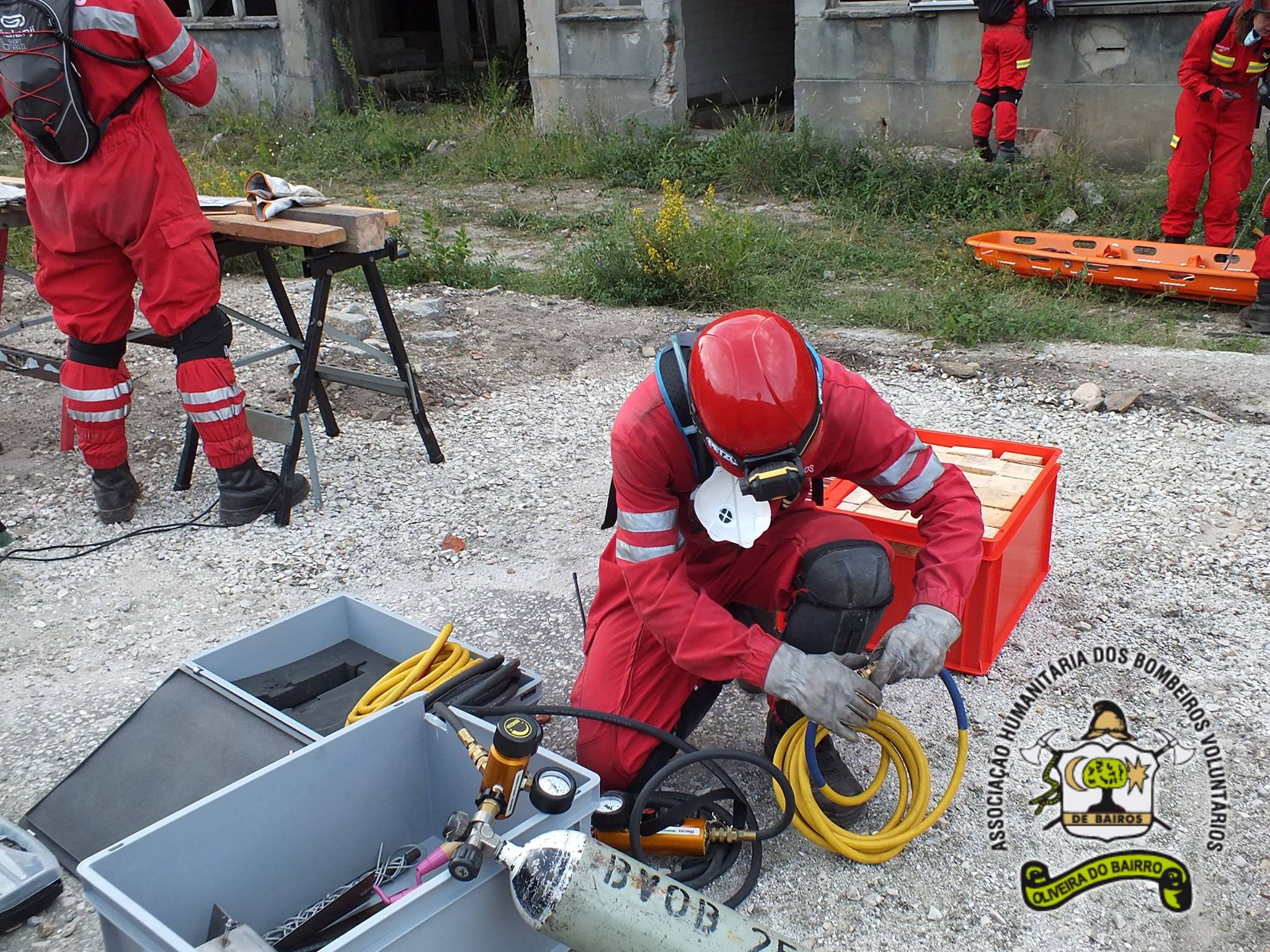 Treino de equipas especializadas de intervenção e socorro a AHBVOB - Associação Humanitária De Bombeiros Voluntários De Oliveira Do Bairro