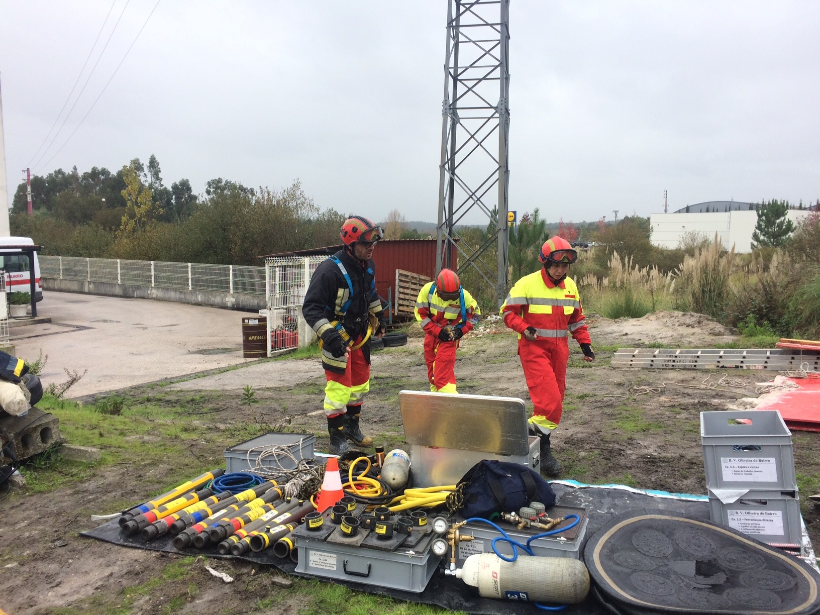 Equipa especializada multidisciplinar de intervenção de busca, socorro a sinistros, náufragos, prevenção e combate a incêndios da AHBVOB